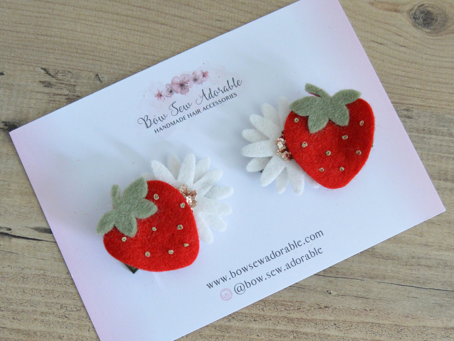 Strawberry piggies | Hair clip set