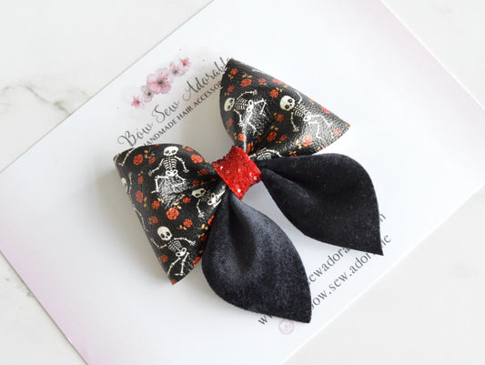 Skelly sailor | Hair bow