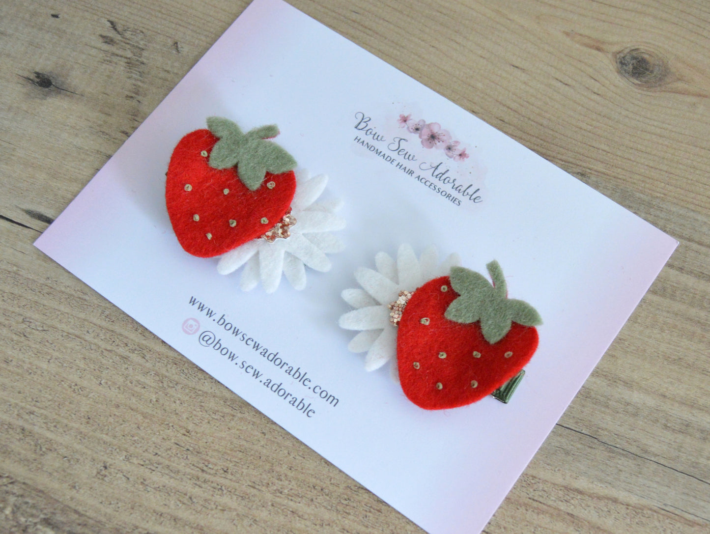 Strawberry piggies | Hair clip set