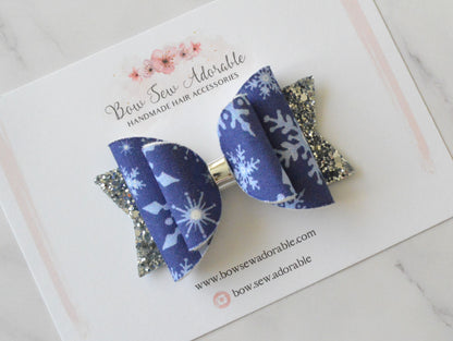 Deep blue snowflakes | Hair bow