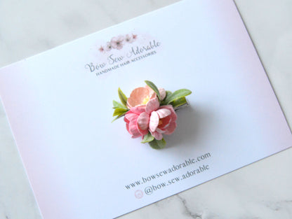 Mini pink blossoms | Hair clip