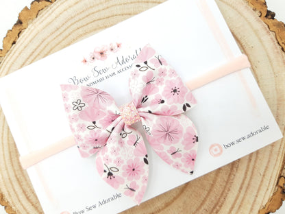 Pretty in pink | Hair bow