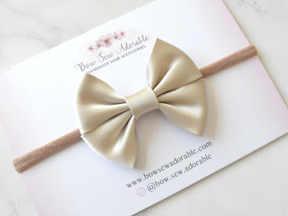 Pearl oyster satin bias | Hair bow