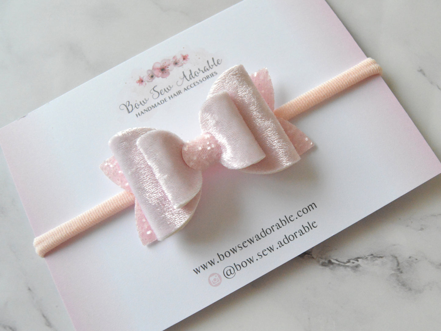 Pale pink crushed velvet | Hair bow