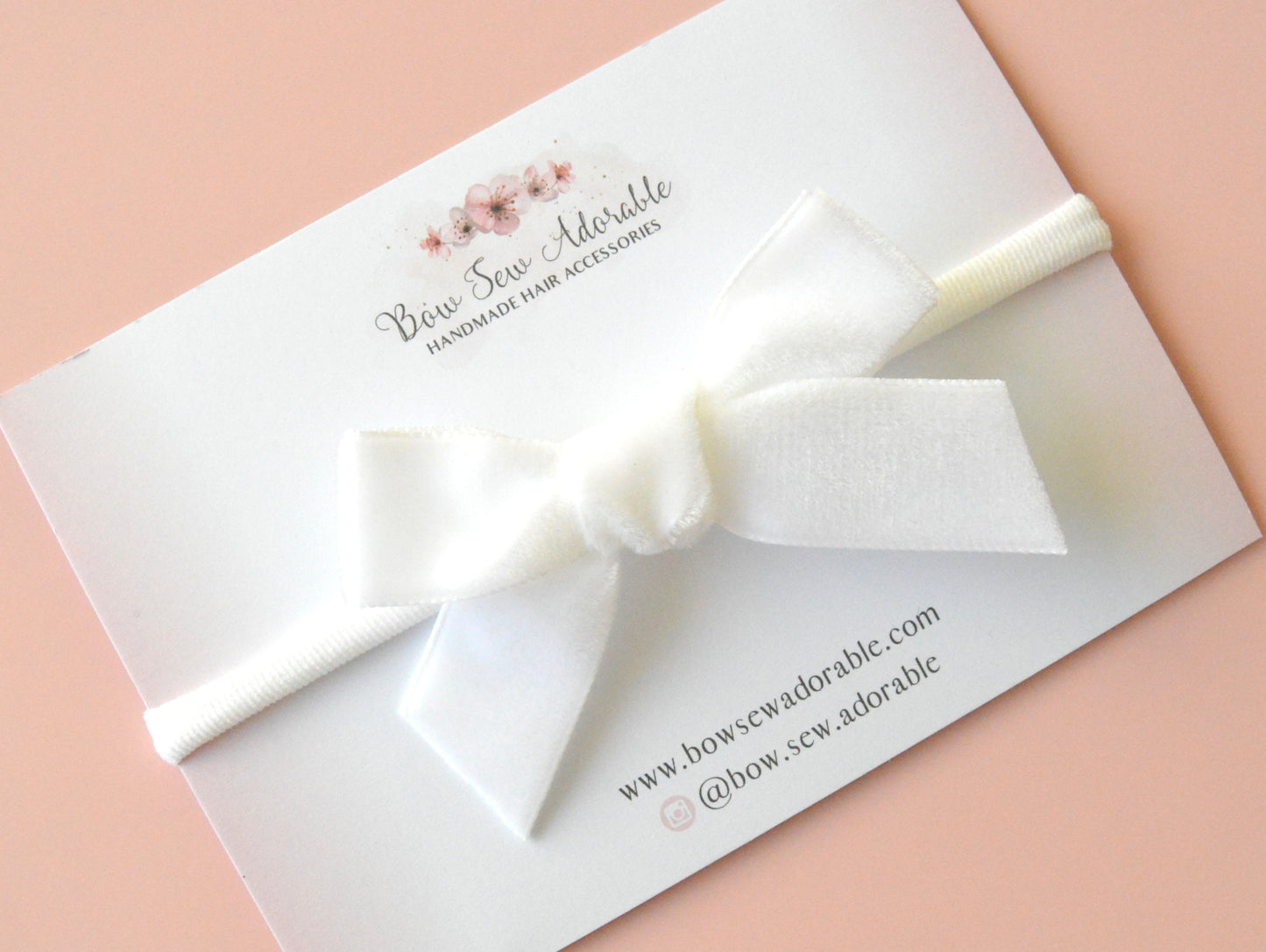 White velvet | Hair bow